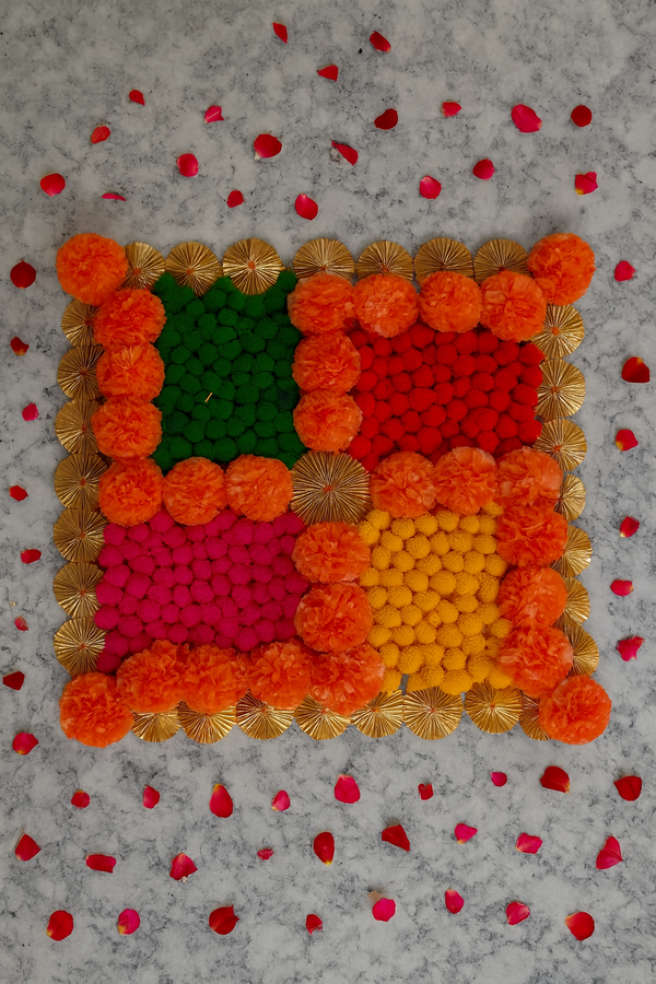 Swastik Rangoli – 16 x 16 inches